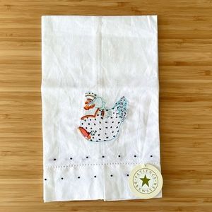 NWT🔹Patience Brewster🔹Tea Towel🔹Chicken🔹 Mackenzie Childs 🔹Collector item